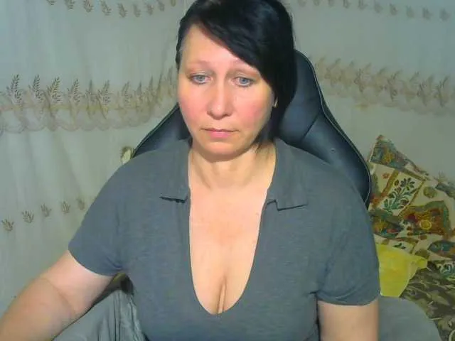 Live sex webcam photo for xxdaryaxx #244394806