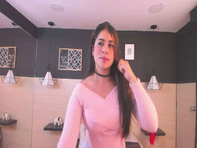 Live sex webcam photo for Sandybenson_ #257656937