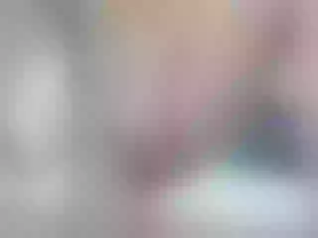 Live sex webcam photo for JulieDalton #253004368