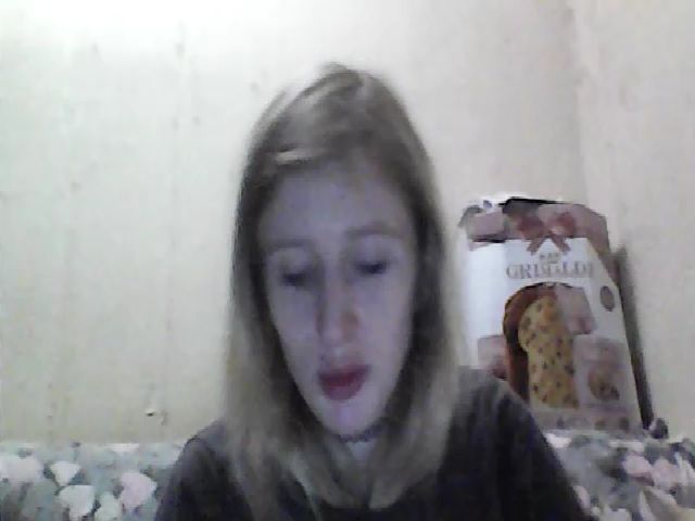 Live sex webcam photo for GuiltyKitty #258280400