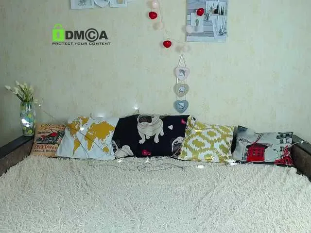 Live sex webcam photo for gloriawoo #247429654