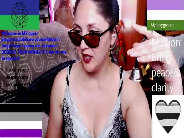 Live sex webcam photo for ImperatrizaS #254799352