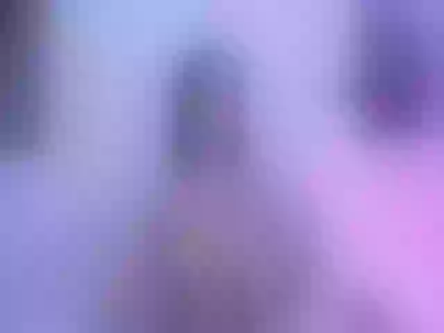 Live sex webcam photo for Aziacollens98 #259543944