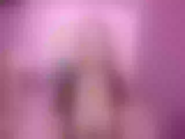 Live sex webcam photo for PtiMermaid #261158600