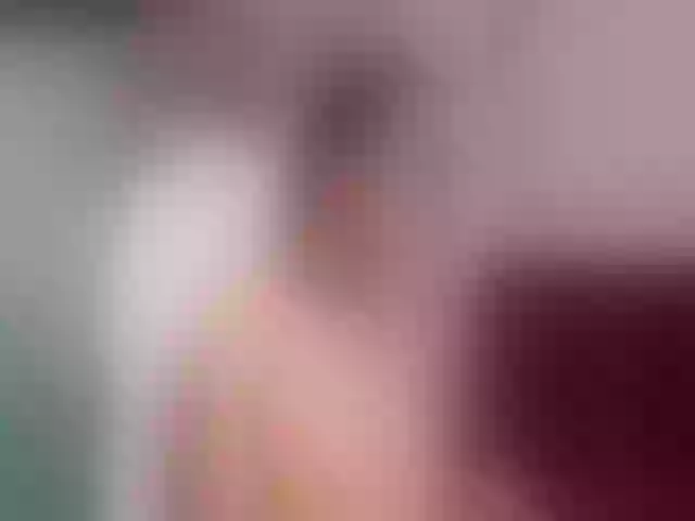 Live sex webcam photo for Sun_kissed1 #261987688