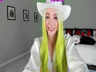 Live sex webcam photo for KasaraWood #251736232