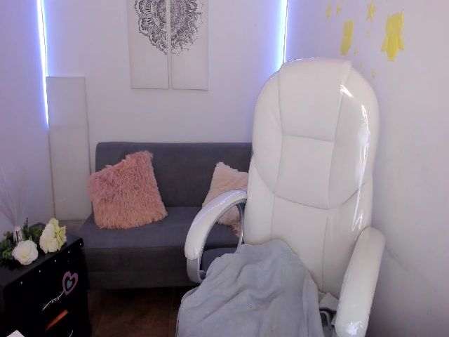 Live sex webcam photo for Connie__jones #256512776