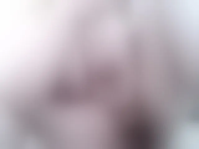 Live sex webcam photo for Nikole_666 #257621292
