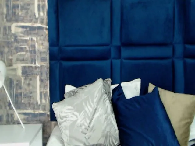 Live sex webcam photo for Lindsayfox #254643994