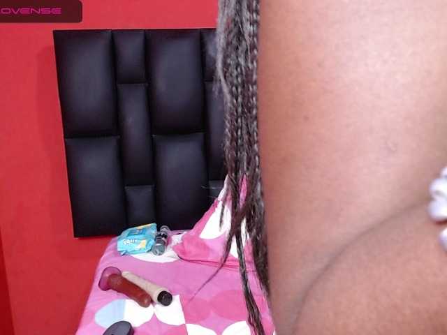 Live sex webcam photo for megan-lovitz #256362638