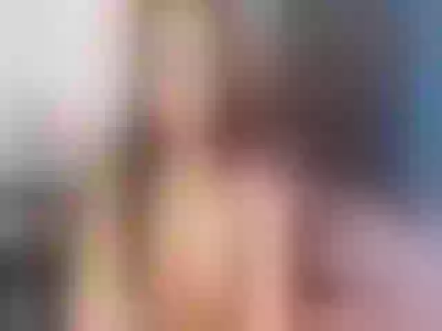 Live sex webcam photo for AngeelJones #252301302