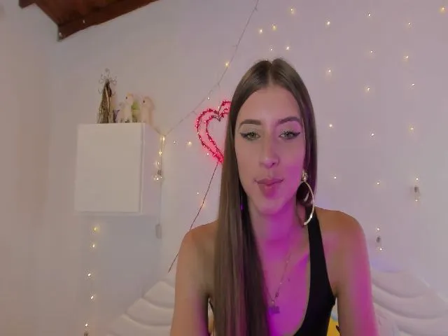 Live sex webcam photo for AlessaKitty #252276835