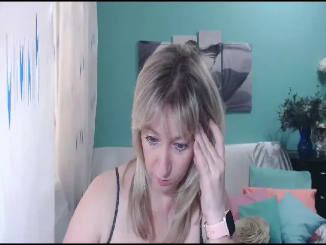 Live sex webcam photo for Silis44 #263667656