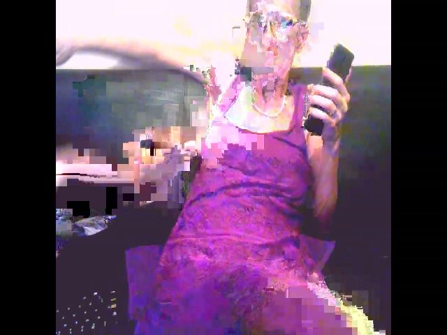 Live sex webcam photo for Sexygeny #254600983