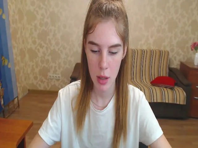 Live sex webcam photo for Vesnyshka #263290074
