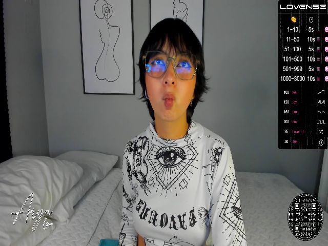 Live sex webcam photo for Arya_Line #255883812