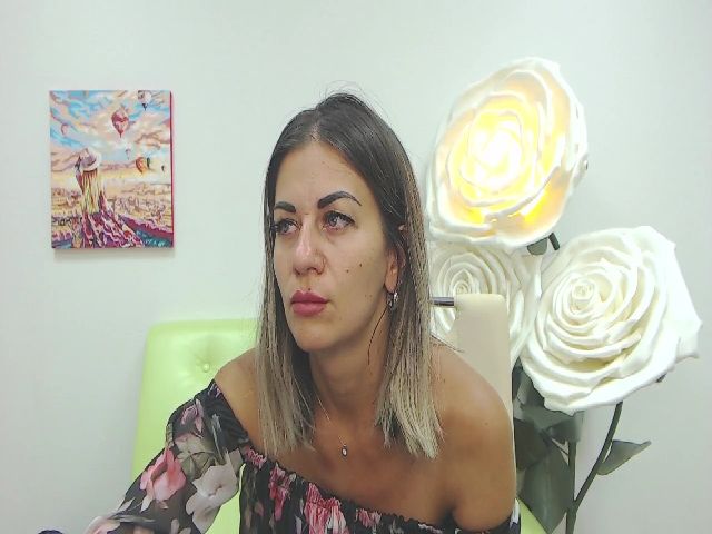 Live sex webcam photo for SayleyDener #257991943