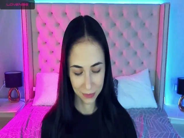 Live sex webcam photo for MilkaBabyDoll #261614861