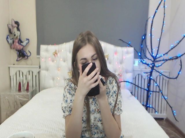 Live sex webcam photo for BeataBrook #252754423