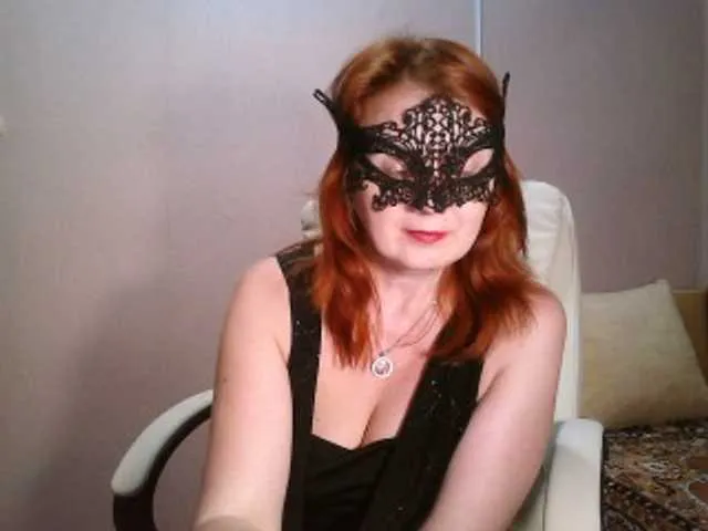 Live sex webcam photo for leeloofire #260818700