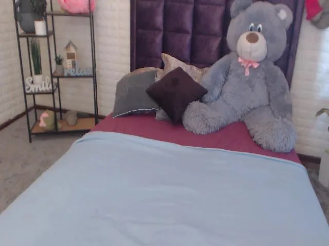 Live sex webcam photo for MarianGordon #263059697