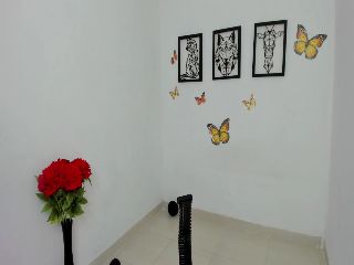 Live sex webcam photo for Juline_smithh #251911431