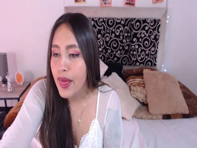 Live sex webcam photo for Litlecapricex #254854488