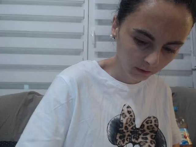 Live sex webcam photo for cleophee #287942243