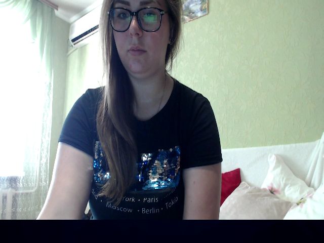 Live sex webcam photo for Scarlet_Johan #253117279