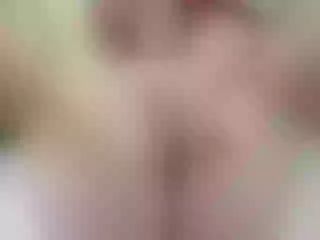 Live sex webcam photo for Mssbombom_ #254383220