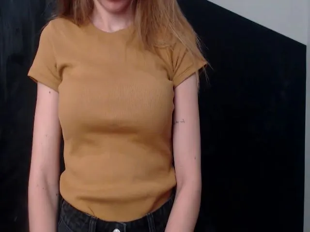 Live sex webcam photo for HappySecret_ #253855781