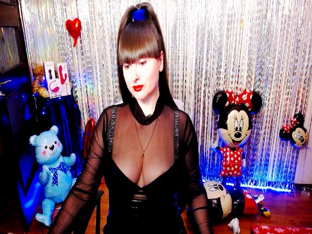 Live sex webcam photo for x_MissMia_x #253142854