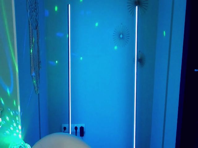 Live sex webcam photo for ReginaVin #257551572