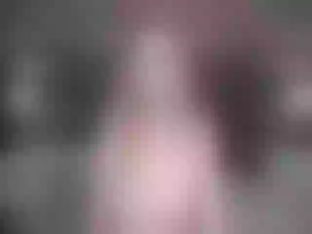 Live sex webcam photo for JuicyHelenX #261603512