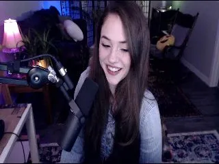 Live sex webcam photo for Sophelia #252094346