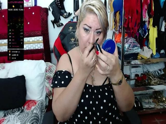 Live sex webcam photo for Brenda_becker #261480391