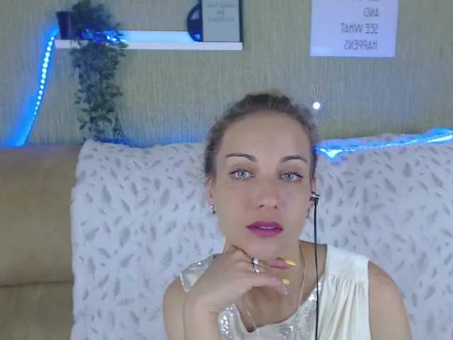 Live sex webcam photo for AdelinJensen #245462130