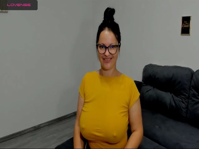 Live sex webcam photo for RalBigtits #264055464