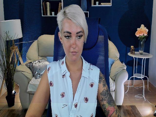 Live sex webcam photo for AkioTy #254770395