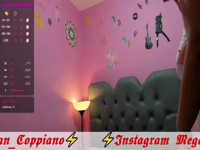Live sex webcam photo for MeganCoppiano #264432593