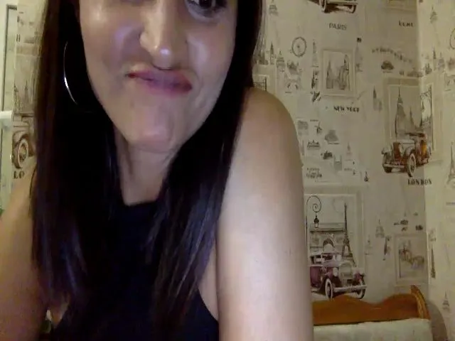 Live sex webcam photo for JolyBoss #257049938
