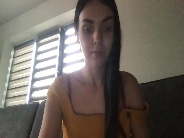 Live sex webcam photo for AdriaPretty #259171746