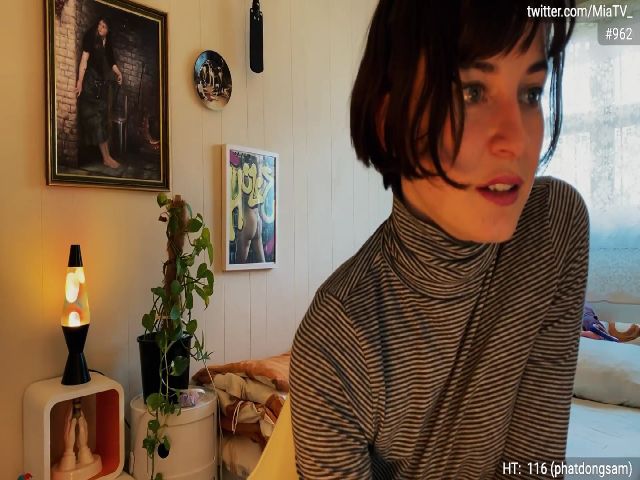 Live sex webcam photo for miatv #255844585