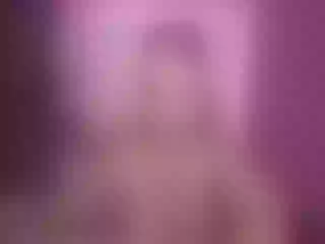 Live sex webcam photo for PtiMermaid #253312009