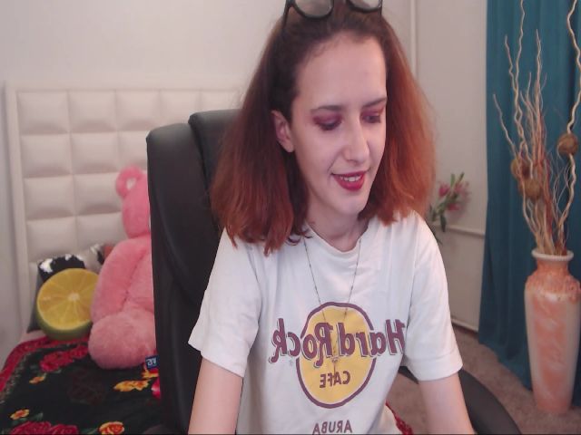 Live sex webcam photo for IrisNichols #254597905