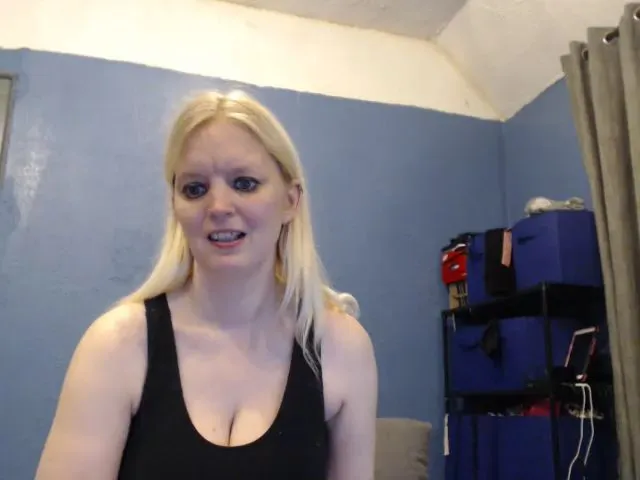Live sex webcam photo for SexxySouthern #252290278