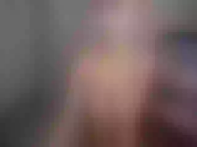 Live sex webcam photo for HelenAmour #264249972