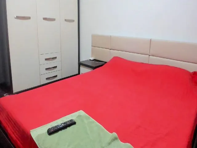 Live sex webcam photo for Ladydee1988 #260284837