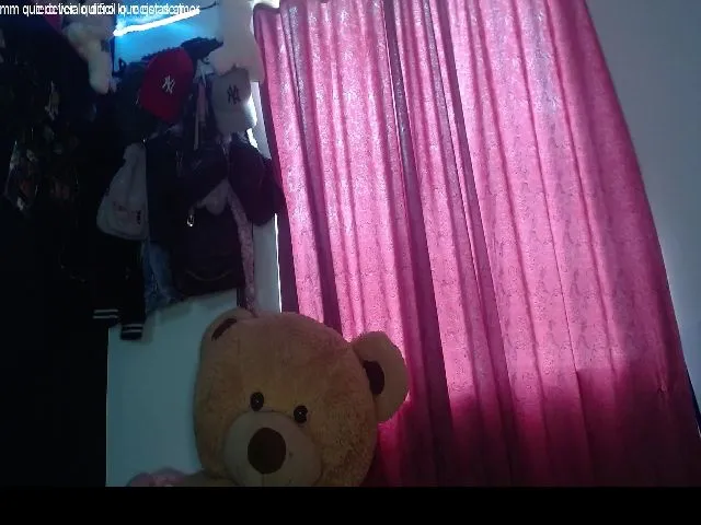 Live sex webcam photo for Annie777 #265634146