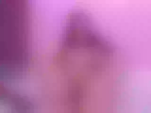 Live sex webcam photo for Sharlotte_e #261701044